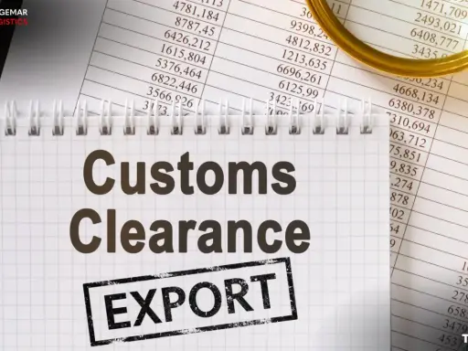 Dokumentacja celna z pieczęcią EXPORT. Magemar Logistics zapewnia sprawną odprawę, gdy potrzebna jest licencja eksportowa.
